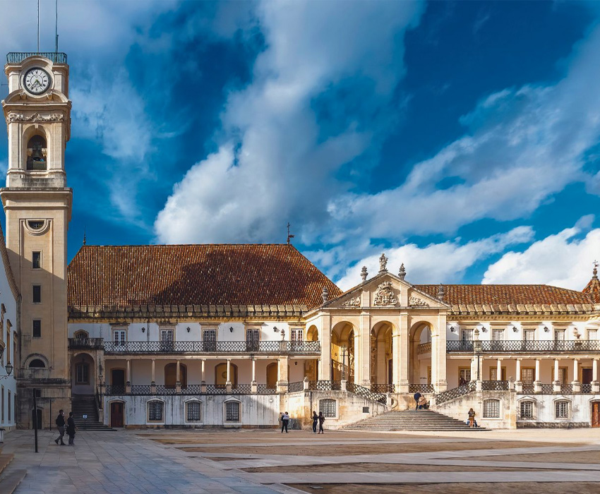 UNIVERSIDADE COIMBRA
