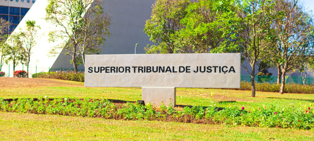 Recursos Repetitivos no STJ: Uniformização da Jurisprudência e Racionalização do Judiciário