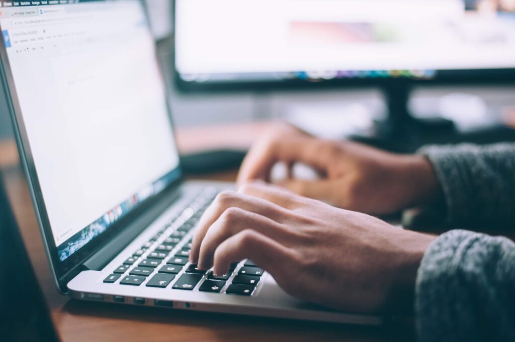 Liberdade de expressão na internet: até onde vai?